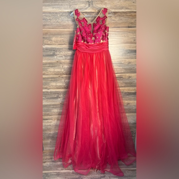 Romance Couture Pink Sleeveless Prom Formal Dress NWOT - Picture 1 of 6
